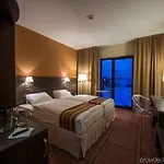 By Desilva 3*